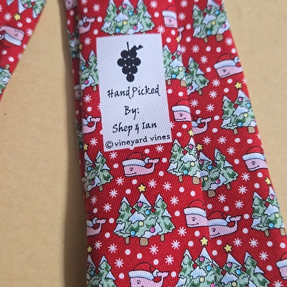 Vineyard Vines Boys Red Holiday Whaleland Holiday Christmad Silk Tie NEW